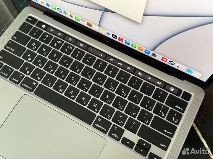 Macbook Pro 13 M2 2022 8/256gb Отличный(Акб 99)