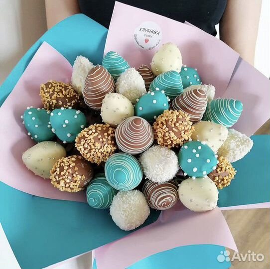 Съедобные букеты из клубники