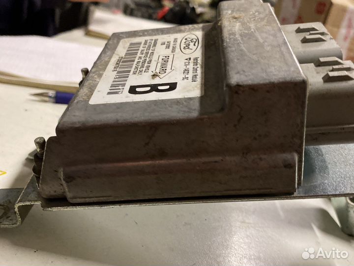Блок управления airbag Ford Transit 200