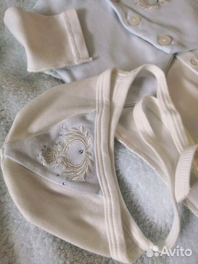 Детские вещи на мальчика(комбинезон),на выписку