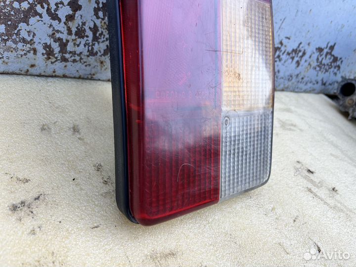 Задний правый фонарь ваз 2104