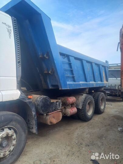 IVECO Trakker 380, 2004