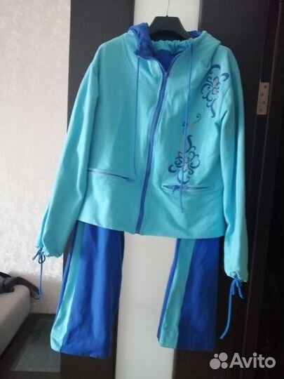 Костюм спортивный