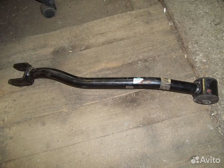 Рычаг задний продольный правый Кадиллак SRX 03-09