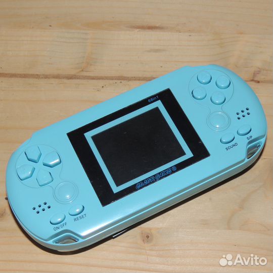 Карманная игровая приставка 68 встроенных игр