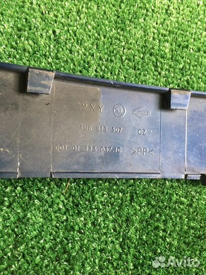 Накладка под фонарь левая шкода октавия