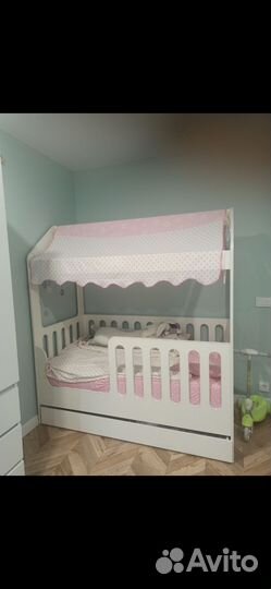 Детская кровать домик с матрасом