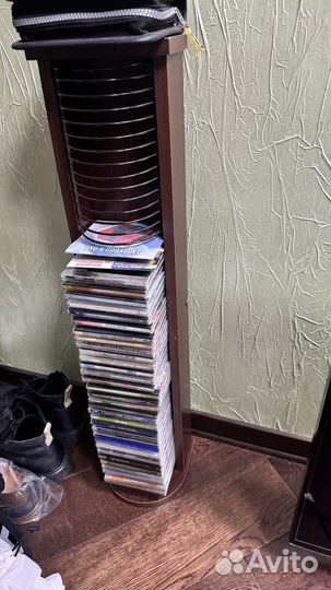 Полка для дисков