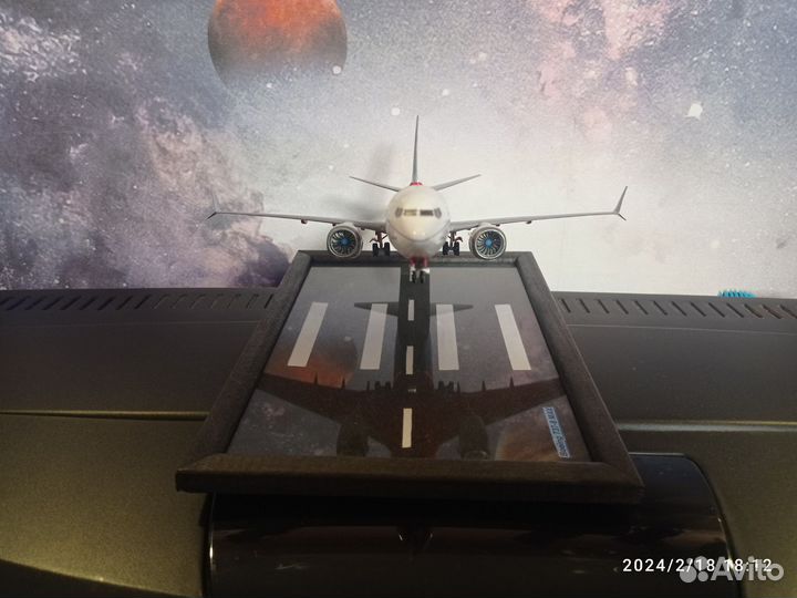 Сборная модель самолета боинг 737