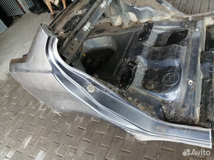 Крыло Заднее Левое Правое Митсубиси Лансер 10