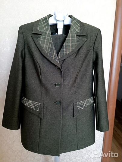 Брючный костюм женский 52 размер