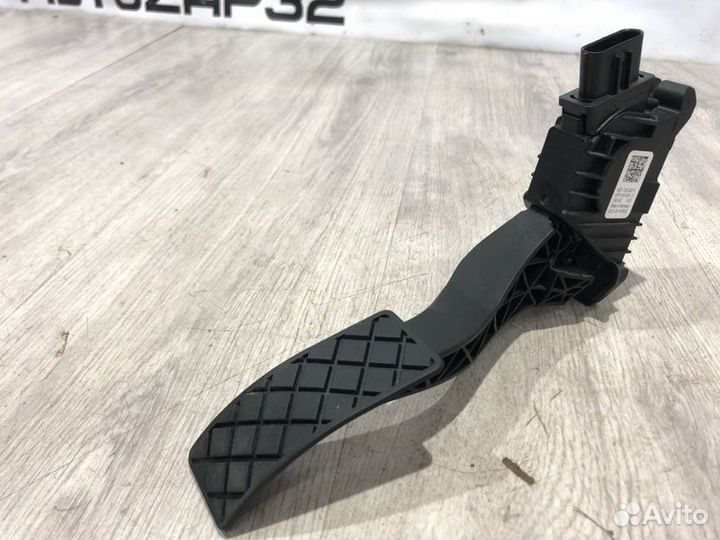 Педаль газа Skoda Octavia A7 CWV 2019