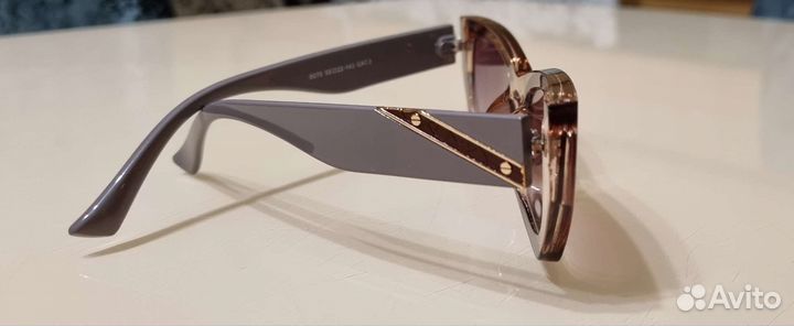 Солнцезащитные очки женские