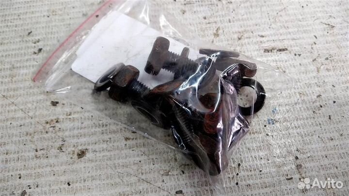 Болт корзины сцепления Mazda 3 BK 02-09г