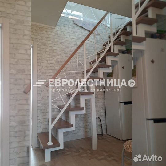 Лестница на второй этаж