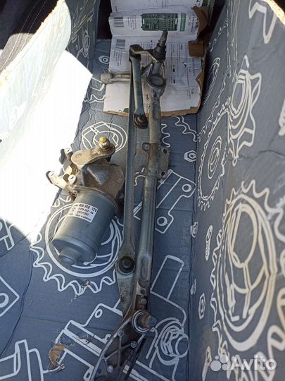 Трапеция дворников бмв е90