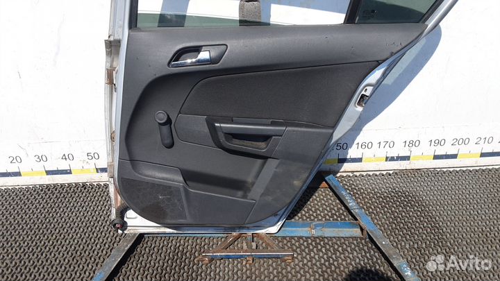 Дверь боковая Opel Astra H (2004-2010)