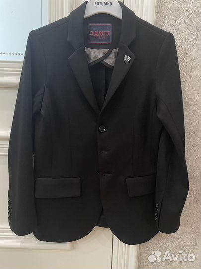 Пиджак трикотажный черного цвета на 146 рост