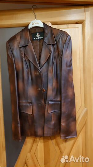 Куртка женская, кожа натур 44-46