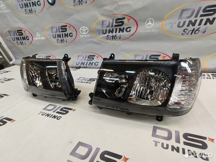 Фары Toyota Land Cruiser 100 03-07г