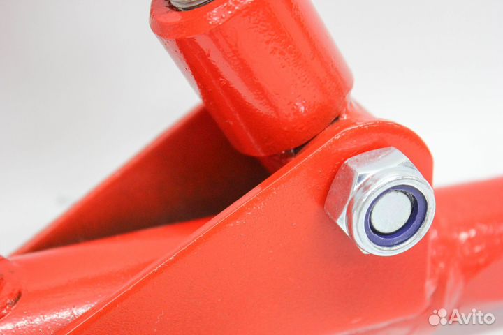 Рычаги треугольные 