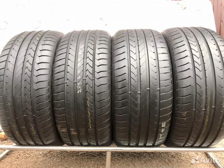 Goodyear EfficientGrip 285/40 R20
