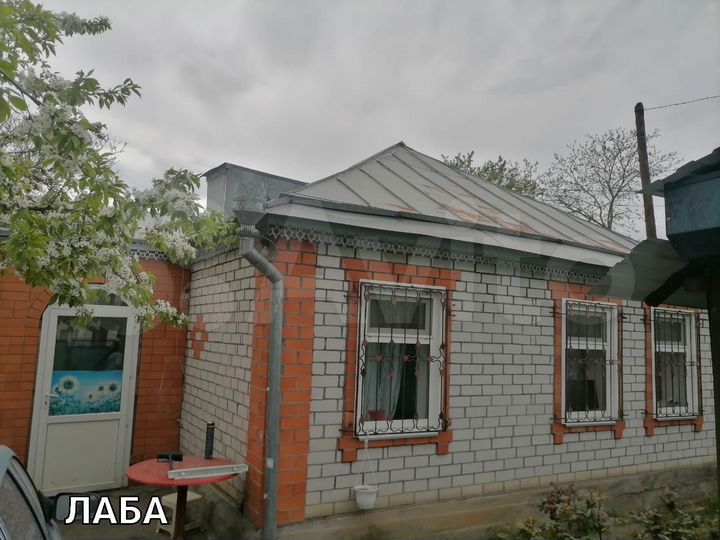 Дом 100 м² на участке 5 сот.