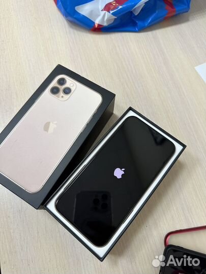 Телефон iPhone 11 PRO 256 гб