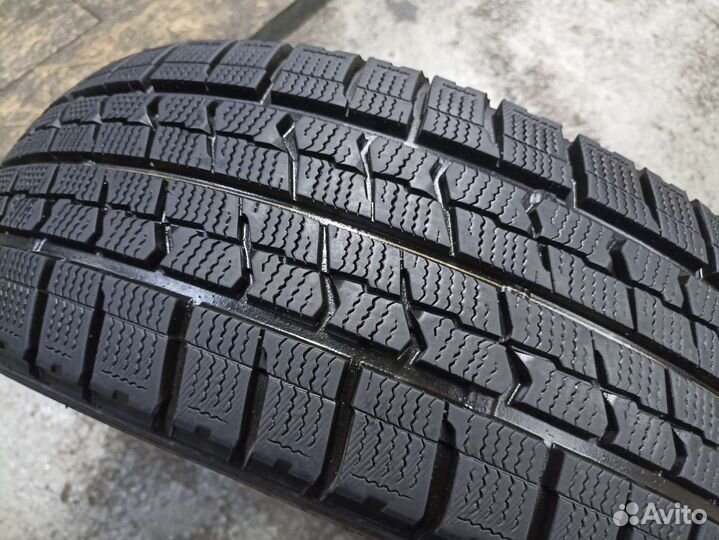 Goodyear Ice Navi 7 215/60 R16