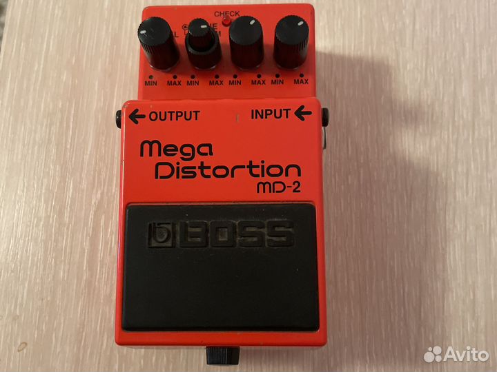 Гитарная педаль boss MD -2 Mega Distortion
