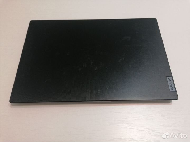 Свежий мощный ультрабук Lenovo для работы и игр