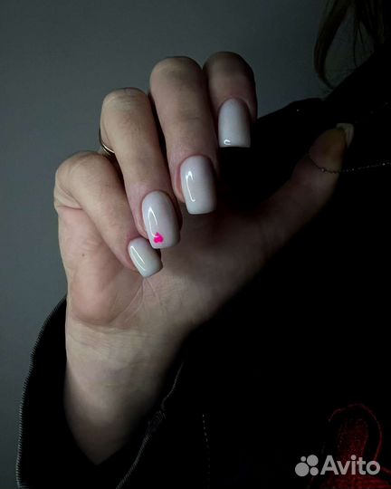 Маникюр и педикюр