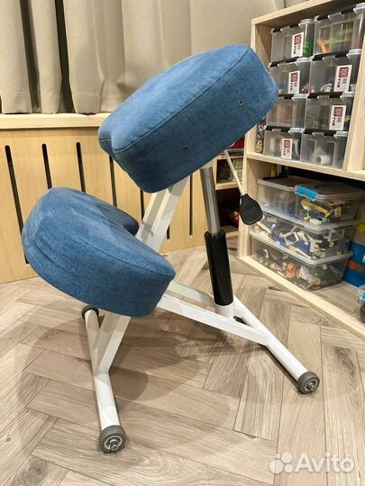 Коленный стул