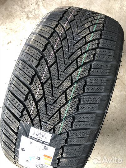 Zmax Winterhawke I 225/40 R19 и 255/35 R19