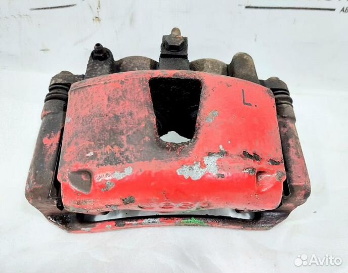 Суппорт тормозной передний левый Grand Cherokee (W