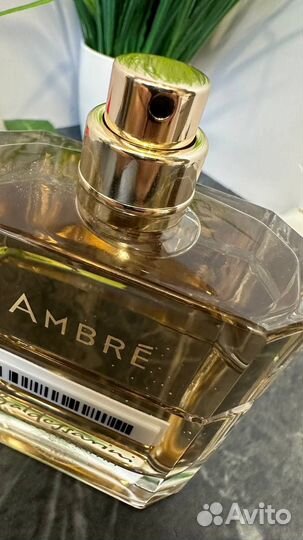 Baldessarini ambre 88ml с витрины