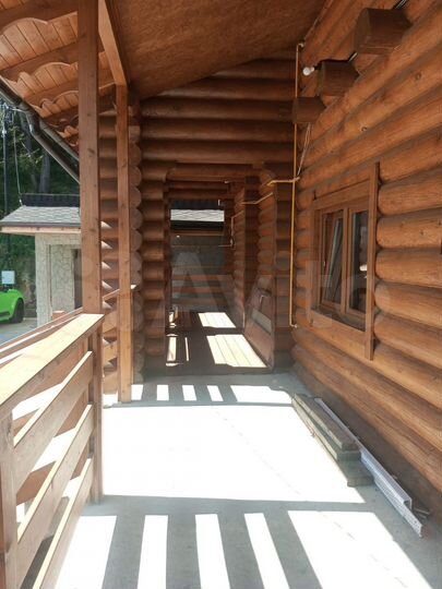 Дом 176 м² на участке 5 сот.