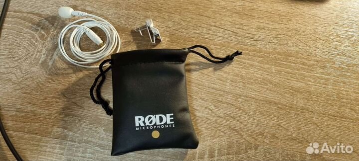 Петличный микрофон Rode Lavalier GO White