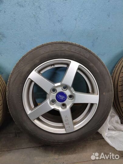 R15 Nexen Classe Premiere 165/65, PCD 5x165 DIA 65