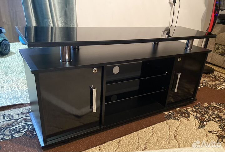 Подставка под телевизор