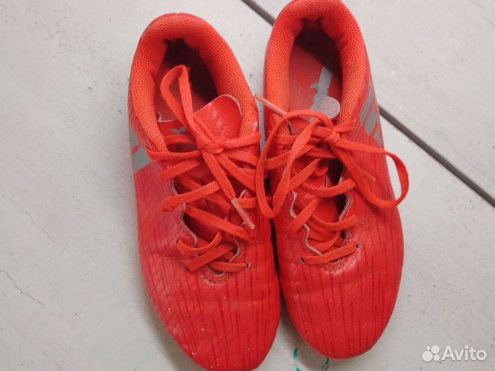 Adidas бутцы 32