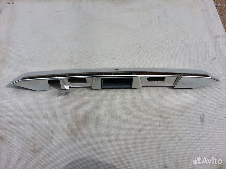 Накладка двери багажника Nissan X-Trail T31