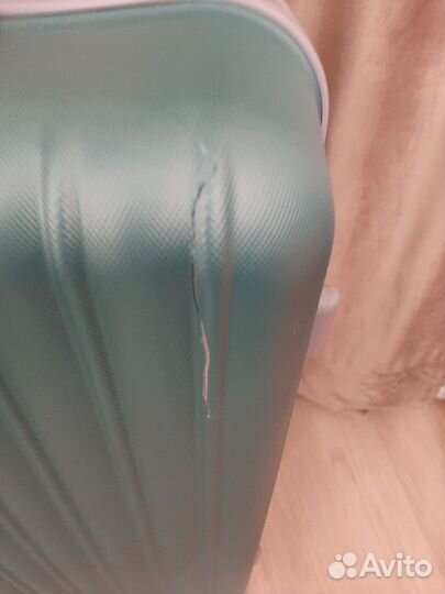 Чемодан на колесах большой