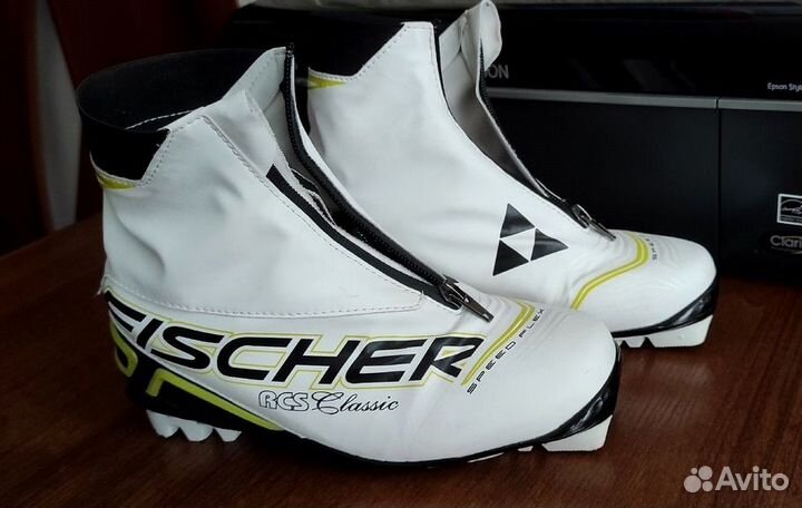 Лыжные ботинки Fischer Carbonlite Classic 36размер