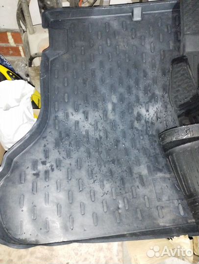 Коврики салона и багажника Веста