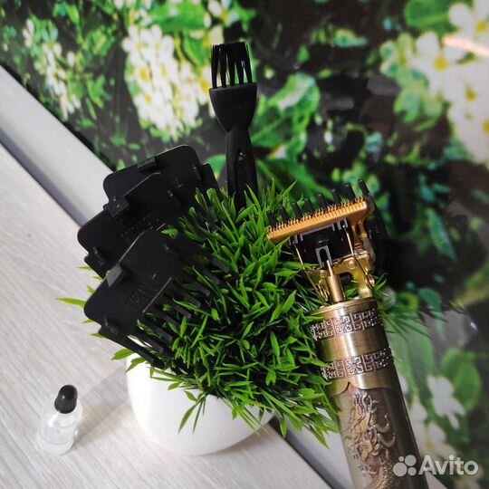 Триммер для бороды и усов