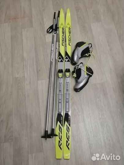 Лыжи беговые, ботинки, палки fisher детские