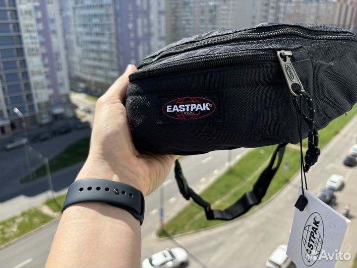 Сумка мессендежр поясная Eastpak