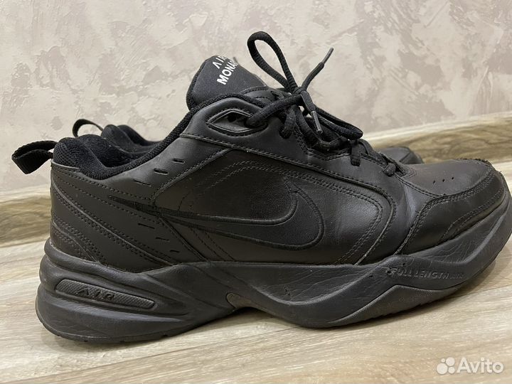 Кроссовки Nike Air Monarch