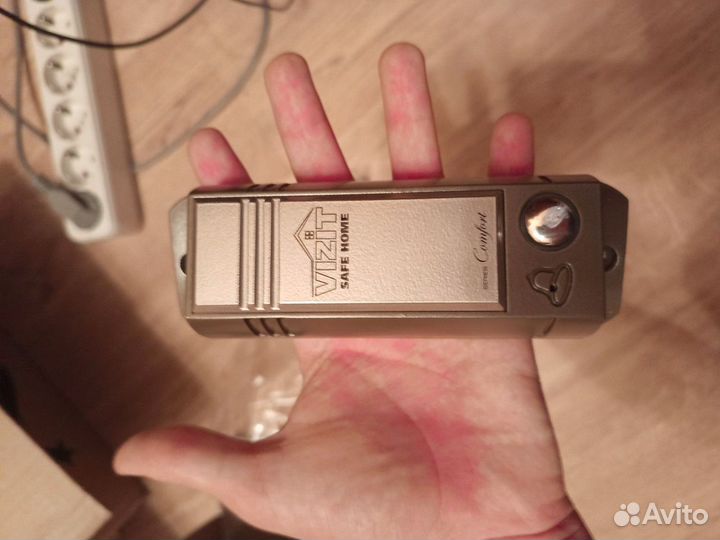 Домофон vizit